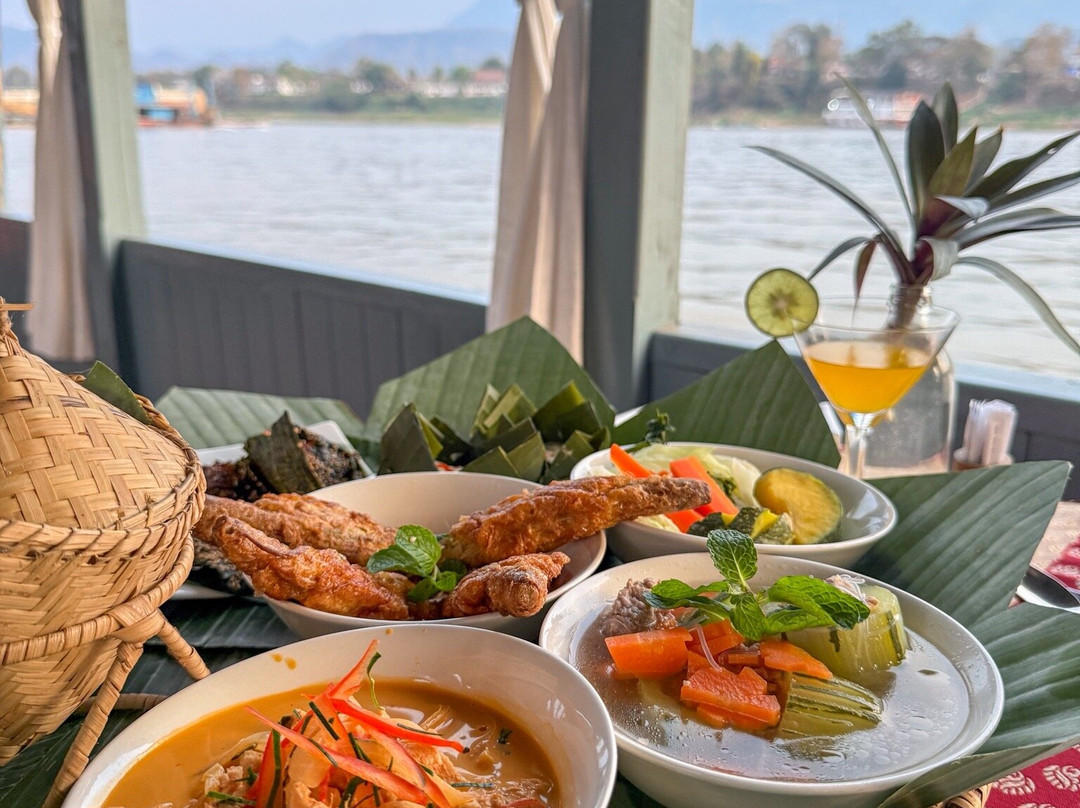 Victoria Xiengthong Cruise-琅勃拉邦必去景点