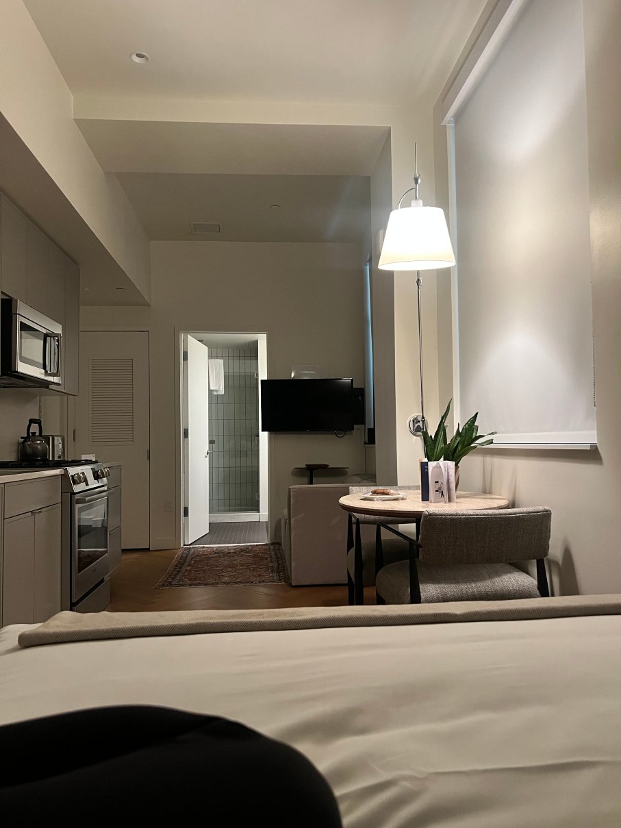 底特律毛毛虫公寓-客卧