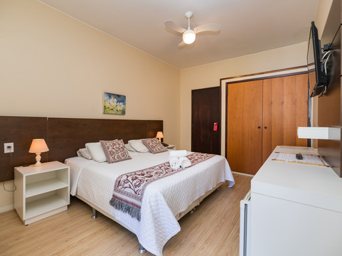 法布里斯酒店主图