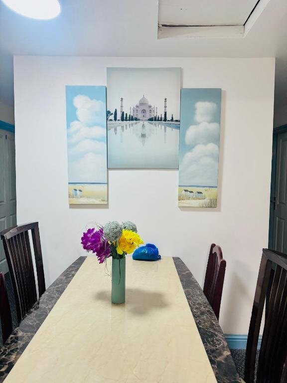 OYO Unique Private Rooms