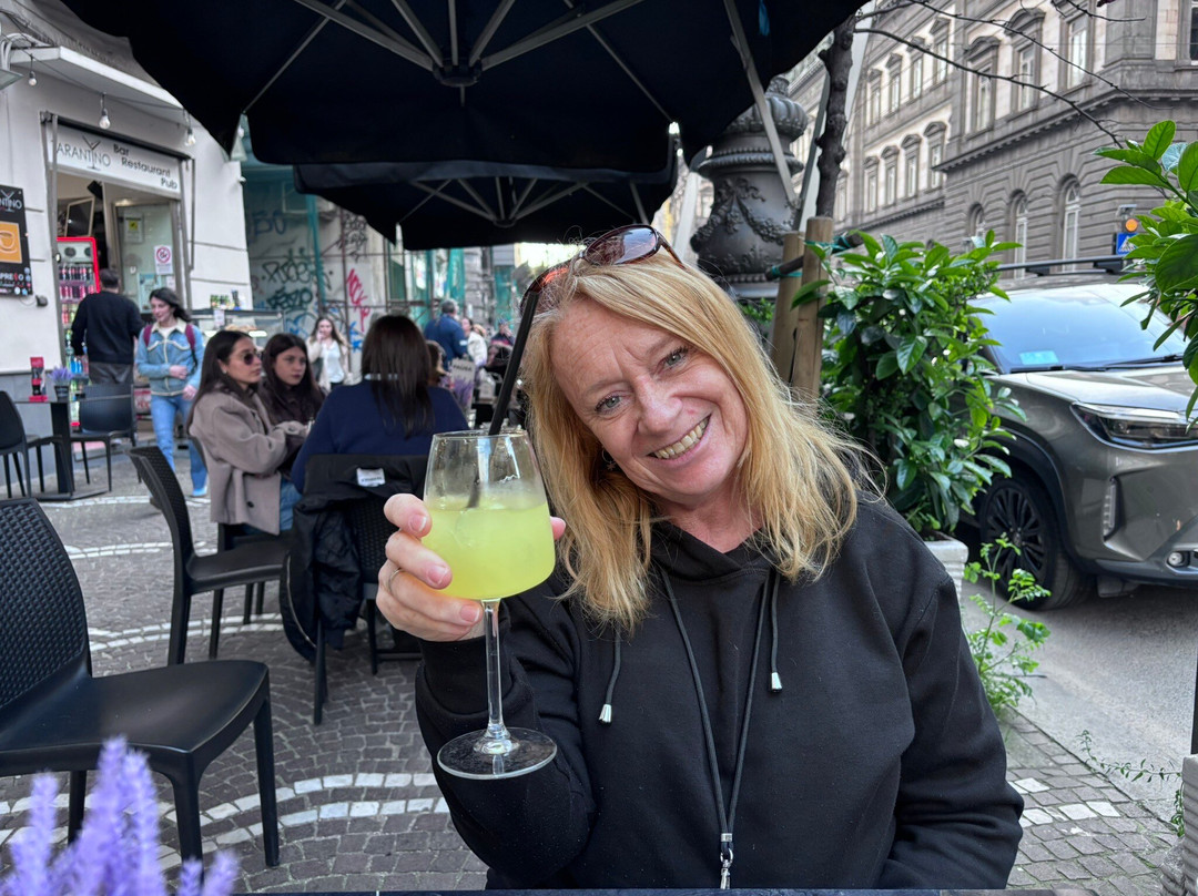 Tarantino Bar Restaurant