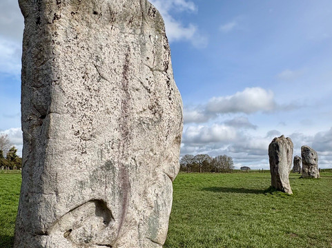 埃夫伯里石阵-埃夫伯里必去景点