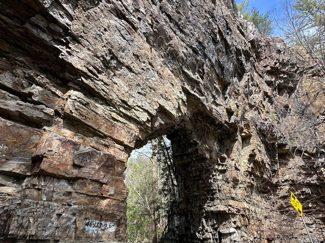 Backbone Rock-Shady Valley必去景点