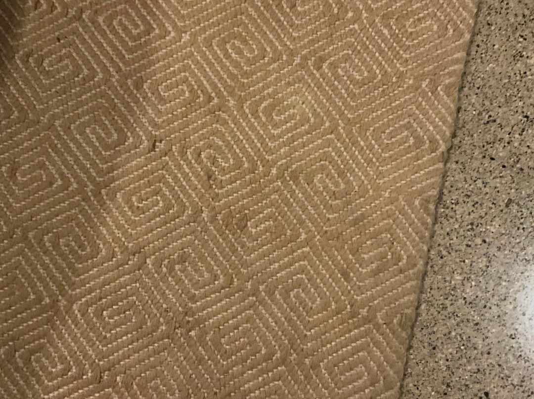 艾尔曼格鲁弗酒店-傲途格精选主图