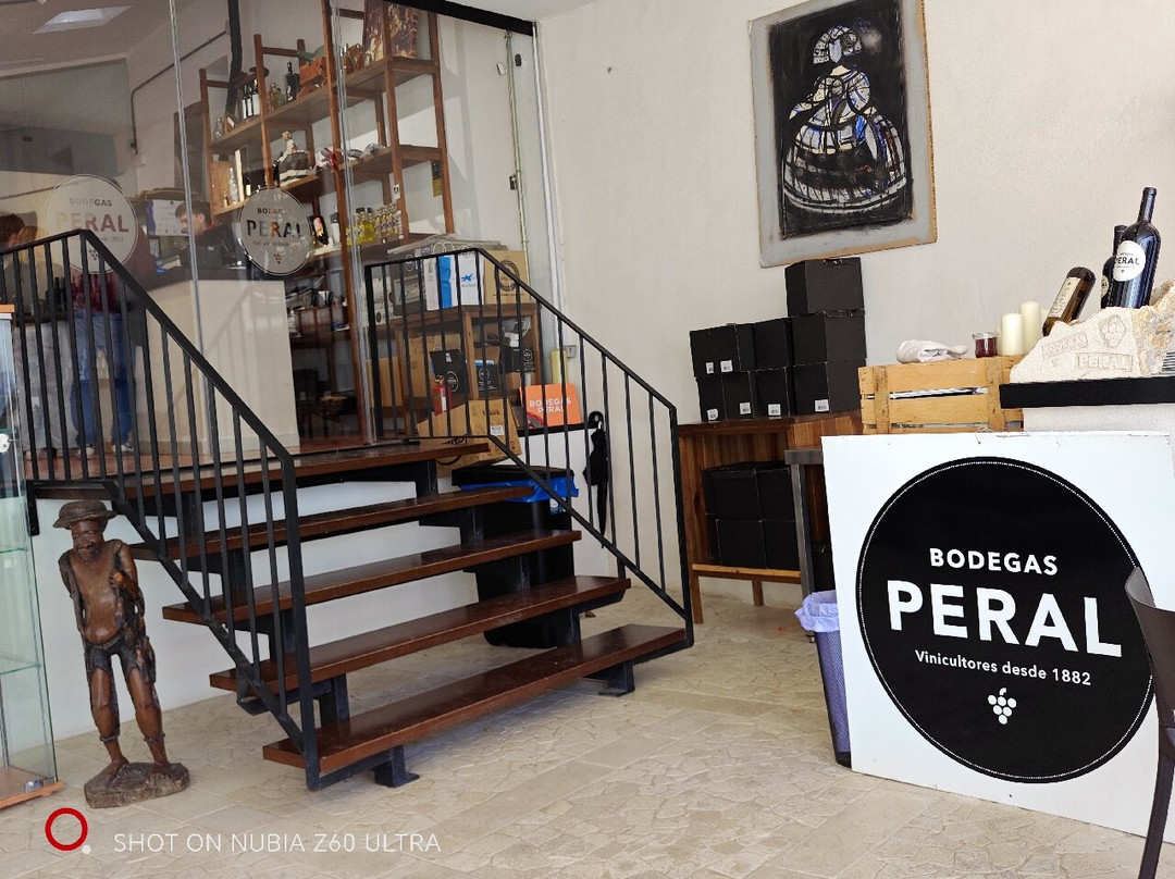 Bodegas Peral-Colmenar de Oreja必去景点