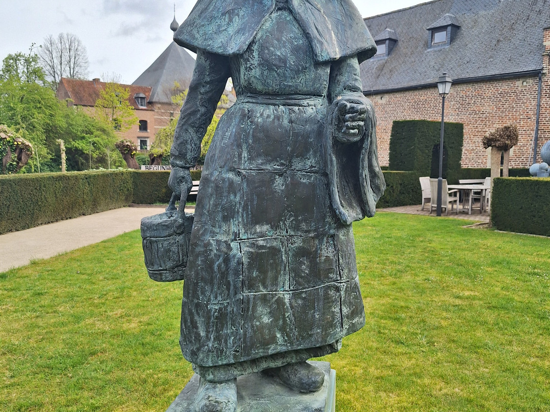 贝居安会酒店主图