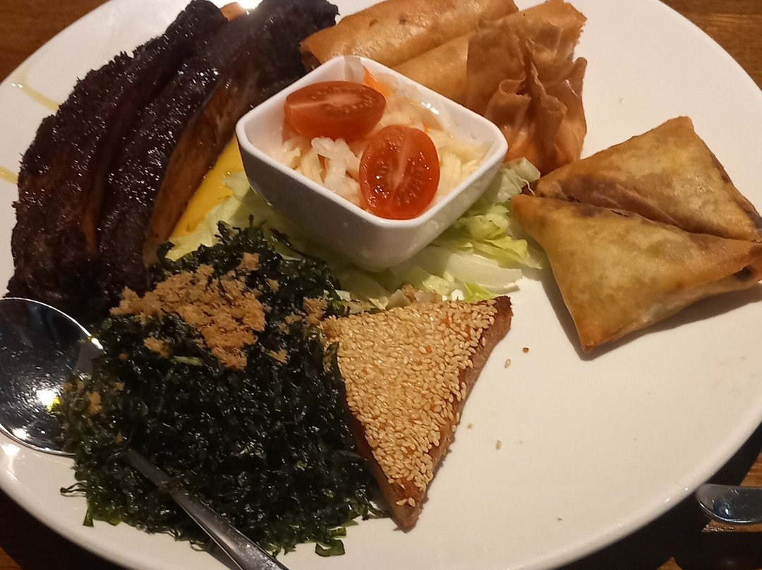 Golden Phoenix Chinese Restaurant主图