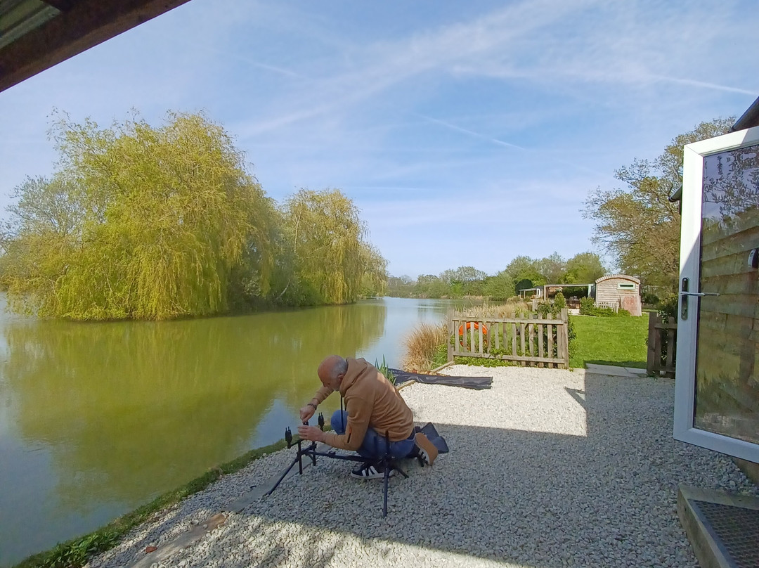 Shirkoak Farm Fishery and Bed & Breakfast-Woodchurch必去景点