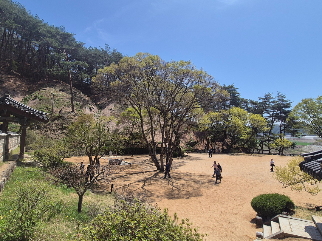 Dosanseowon Confucian School-安东市必去景点