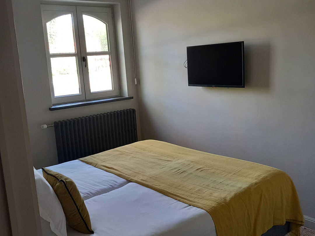 草地阿兹卡拉斯农场主图