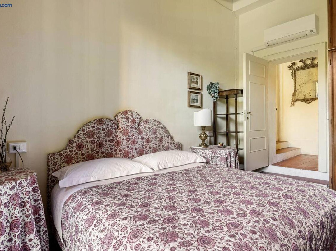 Palazzo Farini Bed & Breakfast