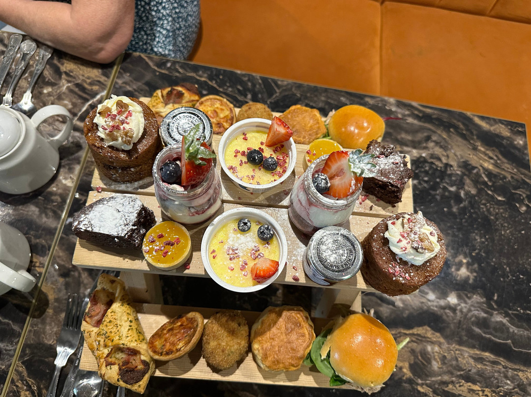 格兰德酒店主图