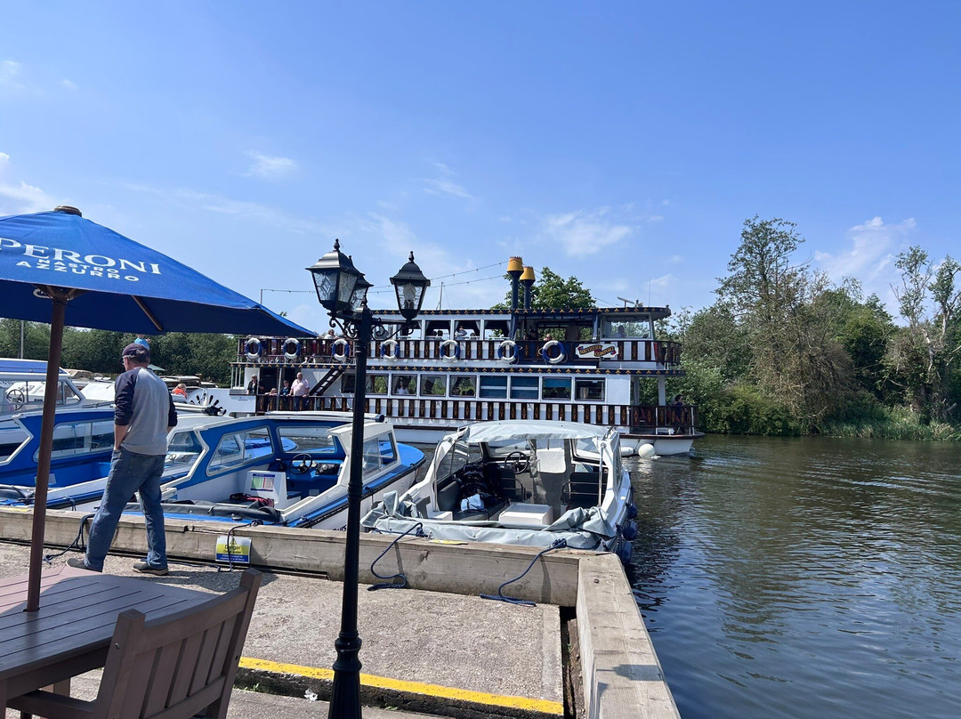 Broads Tours River Trips-罗克瑟姆必去景点