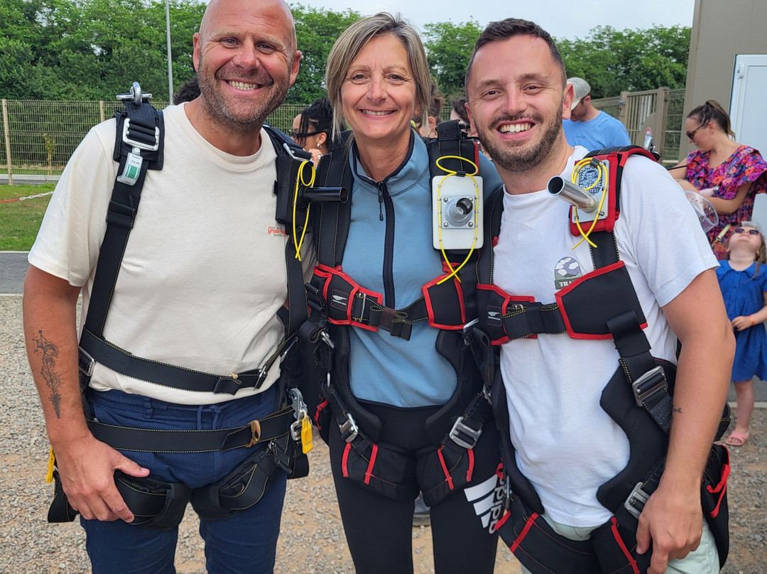 Vendee Evasion Parachutisme-Chateau-d'Olonne必去景点