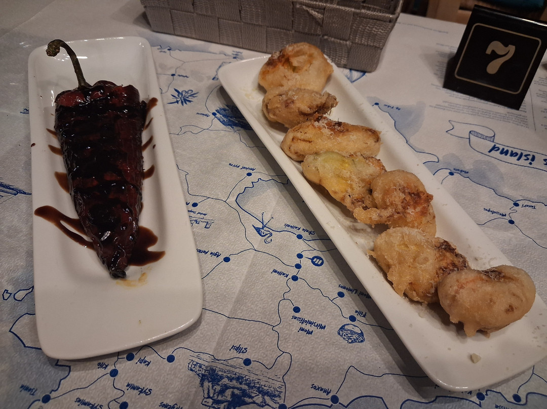 Cafe Restaurant Moon