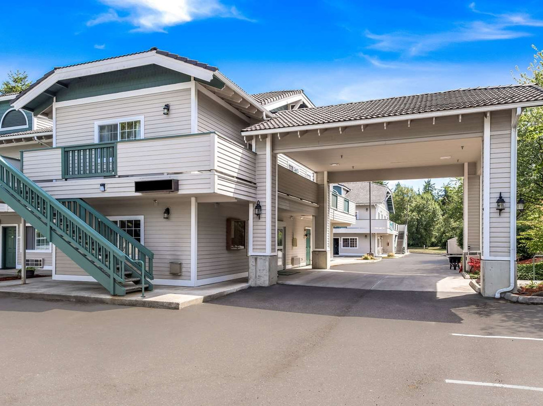 班布里奇岛酒店住宿-Quality Inn and Suites