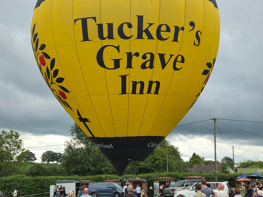 Tucker's Grave Inn & Campsite-Radstock必去景点