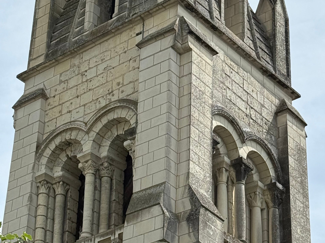 Eglise Saint-Maurice-希农必去景点