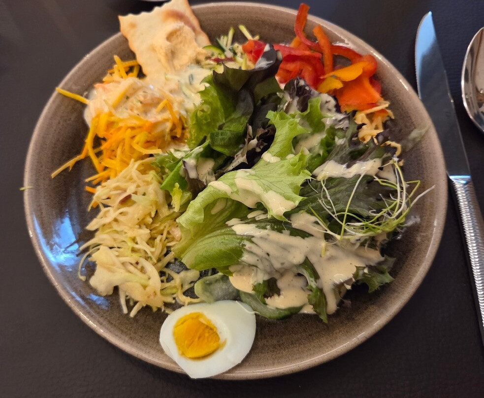 伊甸园酒店主图
