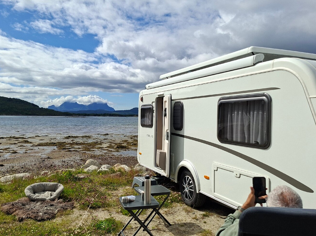 Ulvsvåg Gjestgiveri og Fjordcamping As主图