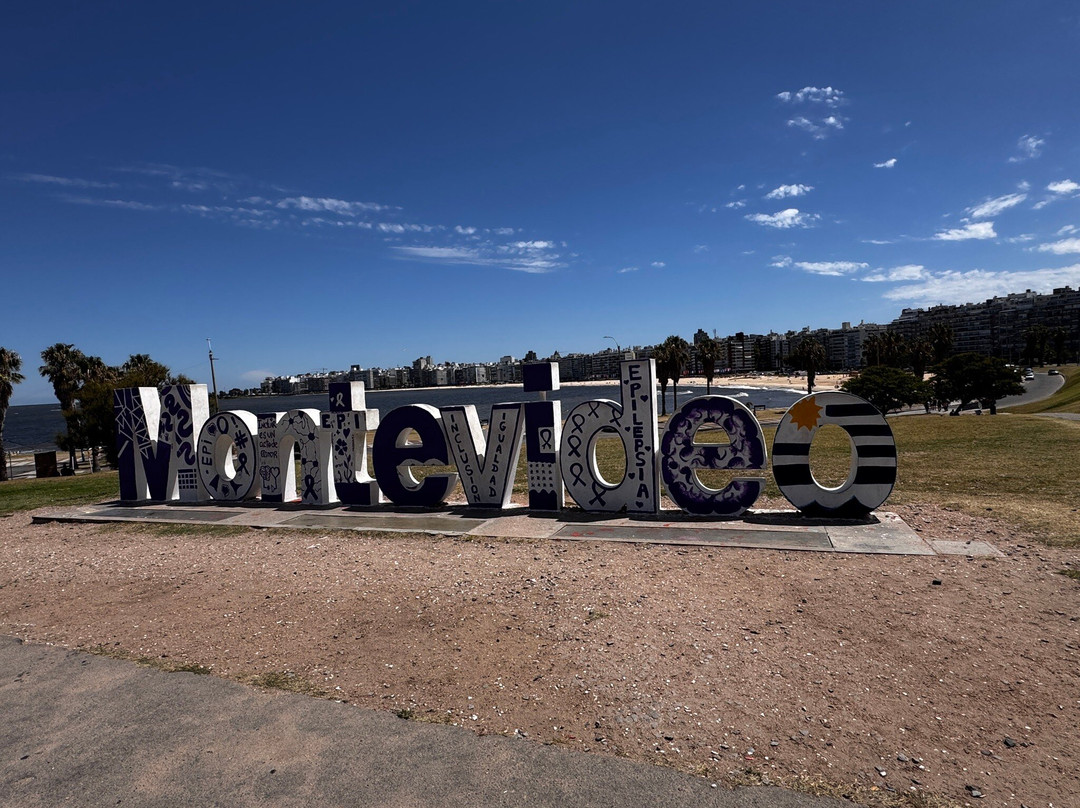 Montevideo Sign-蒙得维的亚必去景点