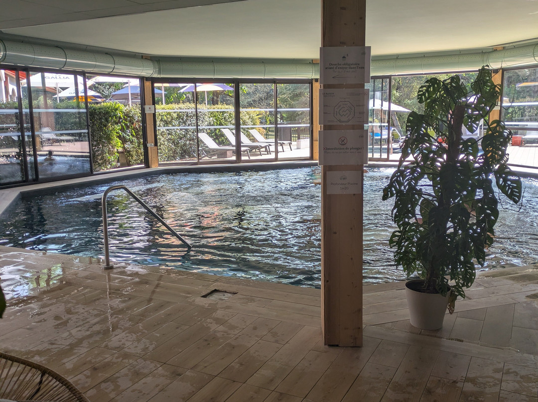 Les Bains des Alpes - Spa Nuxe-艾克斯莱班必去景点