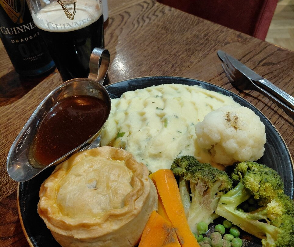 Red Monkey, Lingfield