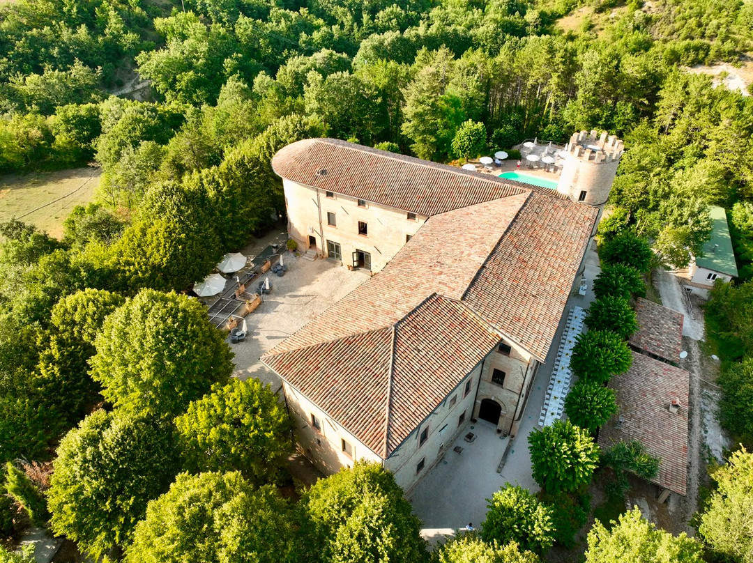 Castello di Baccaresca-古比奥必去景点