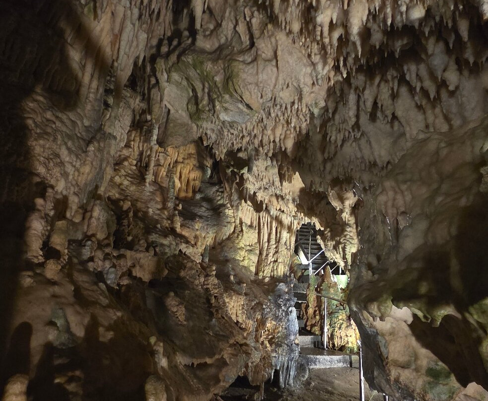 Caves of Diros-Diros必去景点