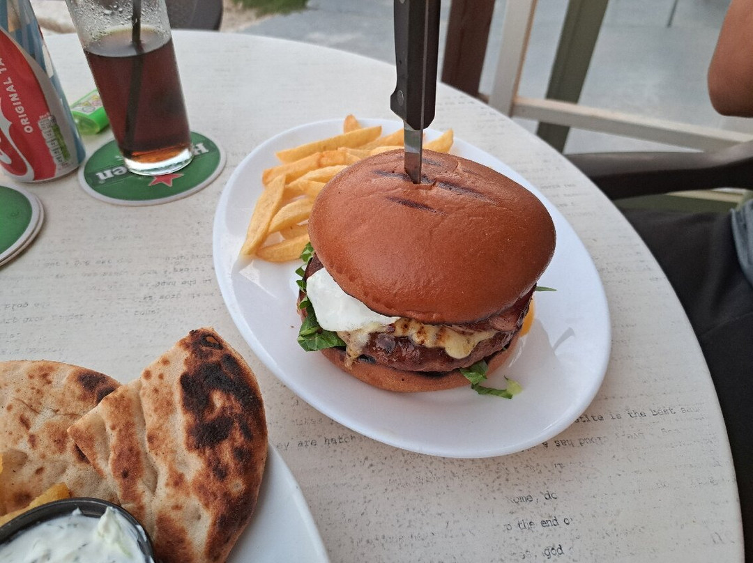 Telys Inn Bar & Restaurant