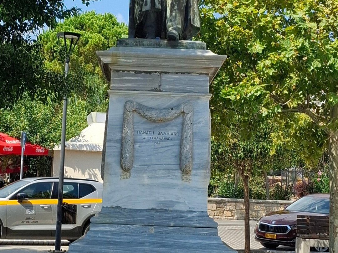 Vallianou Square-阿尔戈斯托利翁必去景点