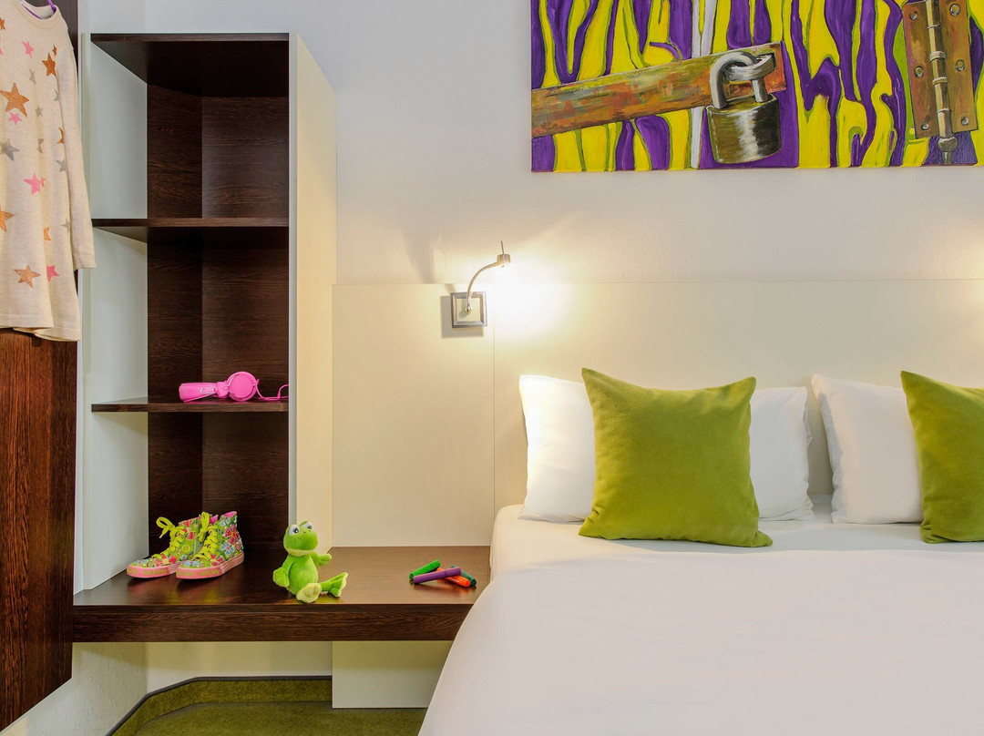 SleepinRoomz精品酒店
