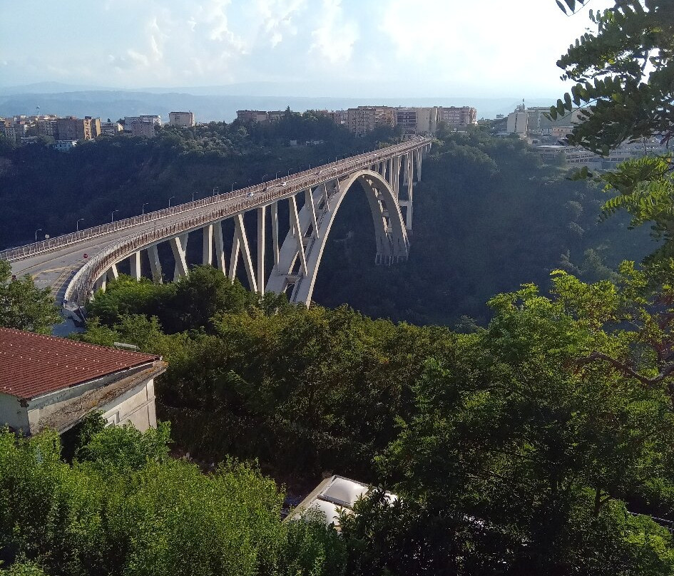 Ponte Bisantis-卡坦扎罗必去景点