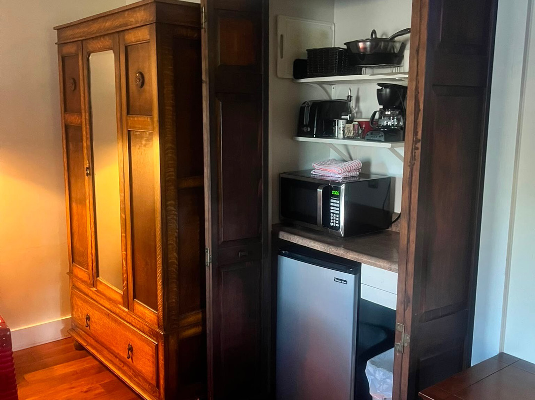 柯荷小屋酒店主图