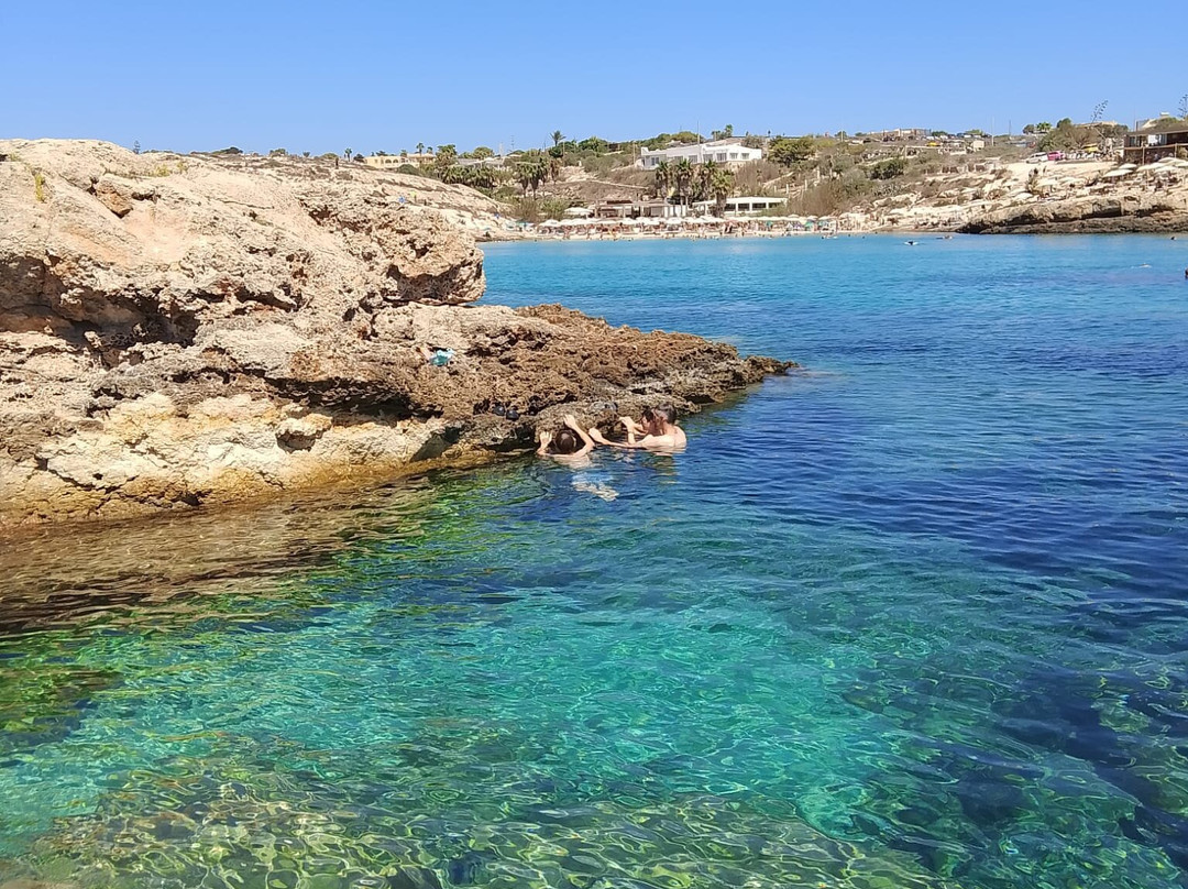 Spiaggia Cala Croce-兰佩杜萨必去景点