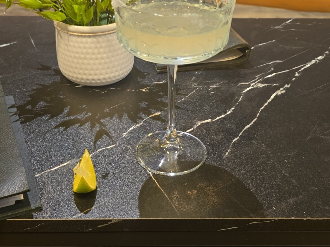 索拉纳温泉酒店主图