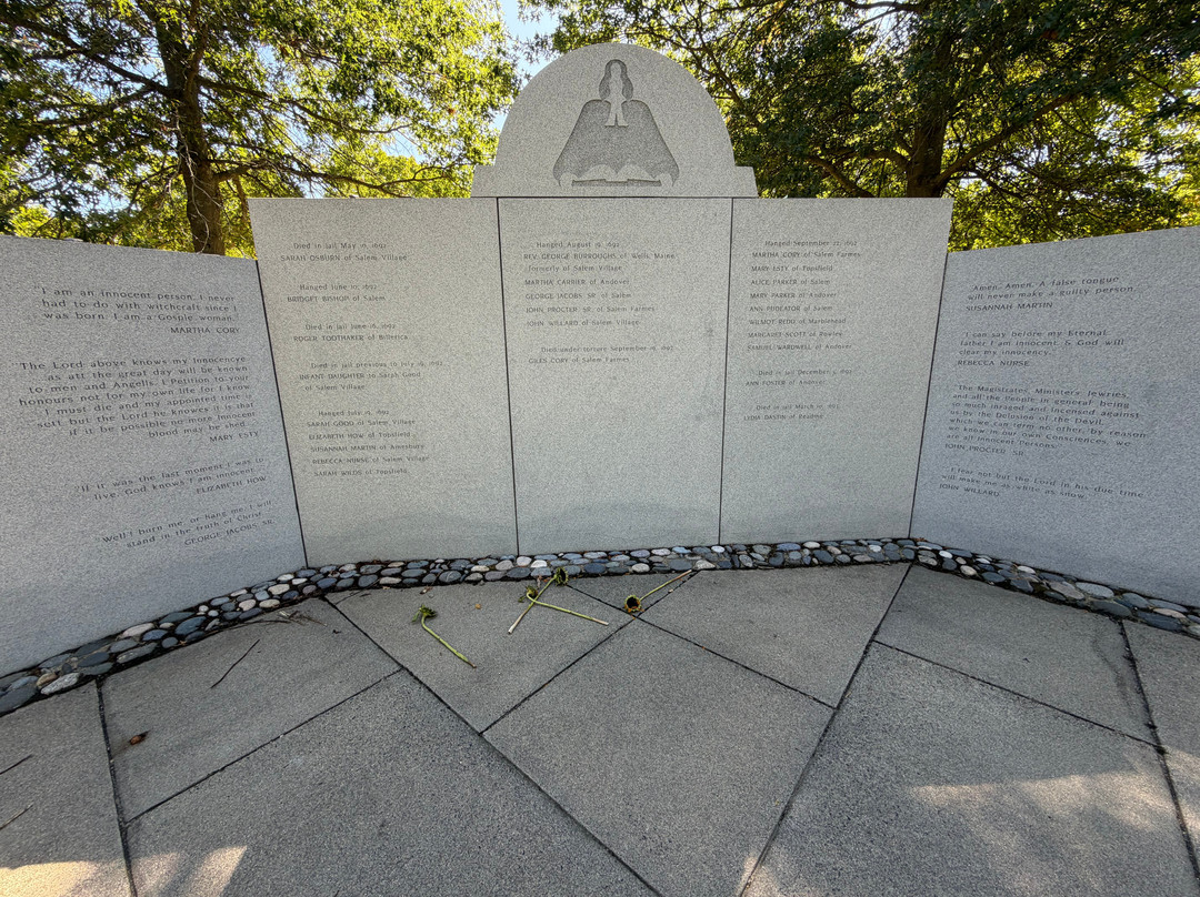 Witch Trials Memorial-丹弗斯必去景点