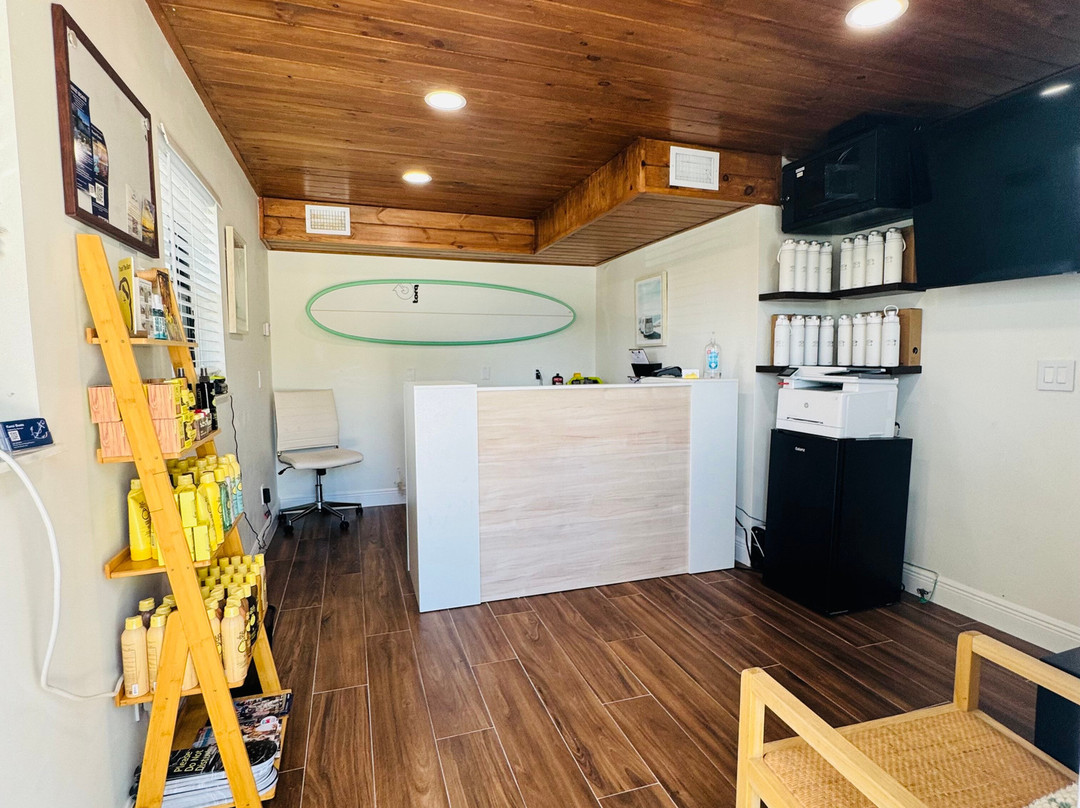 Sandy Shoes Beach Hotel主图
