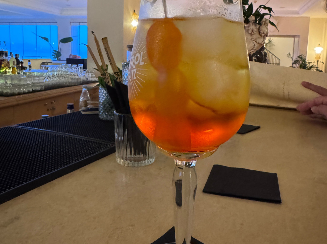 格雷科泰尔伊娃宫酒店主图