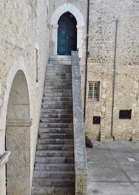 Palazzo Ducale Cantelmo-Atina必去景点