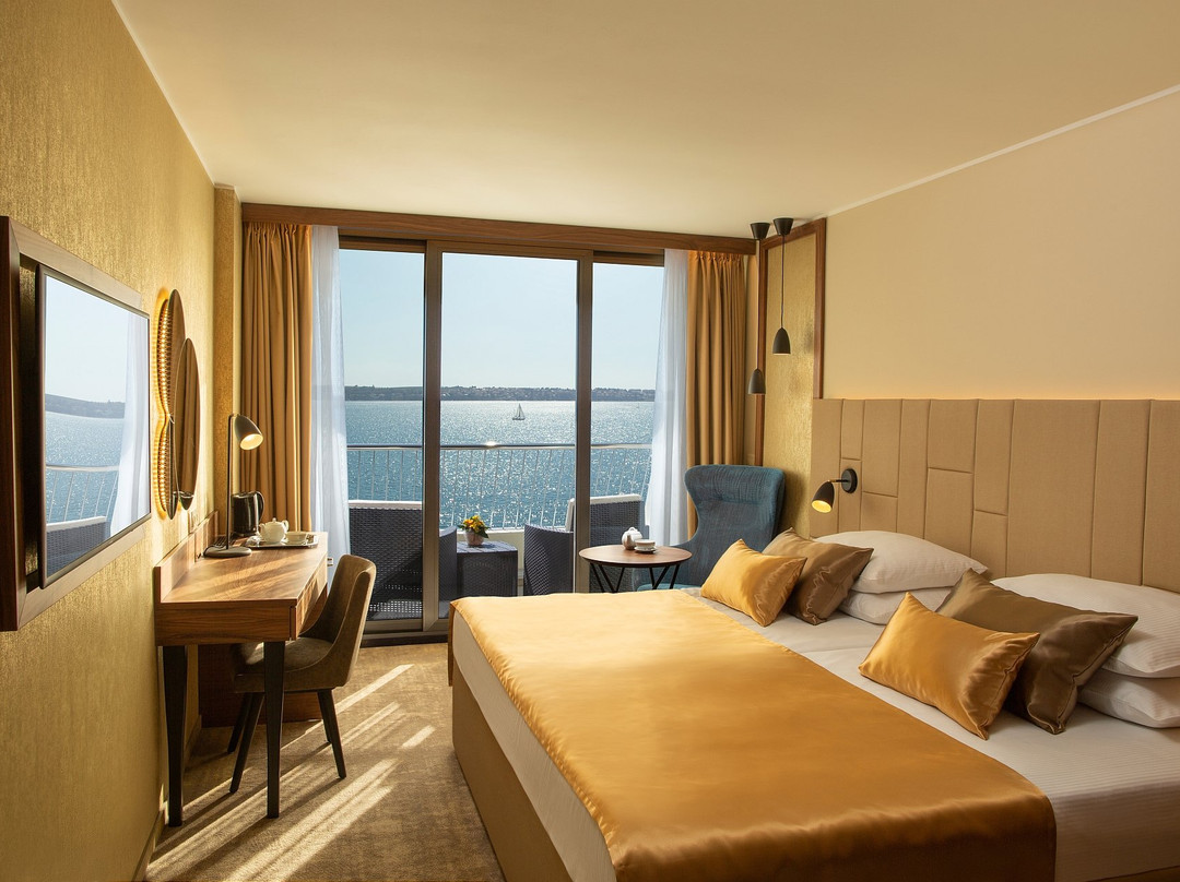 波多若斯酒店住宿-Grand Hotel Bernardin