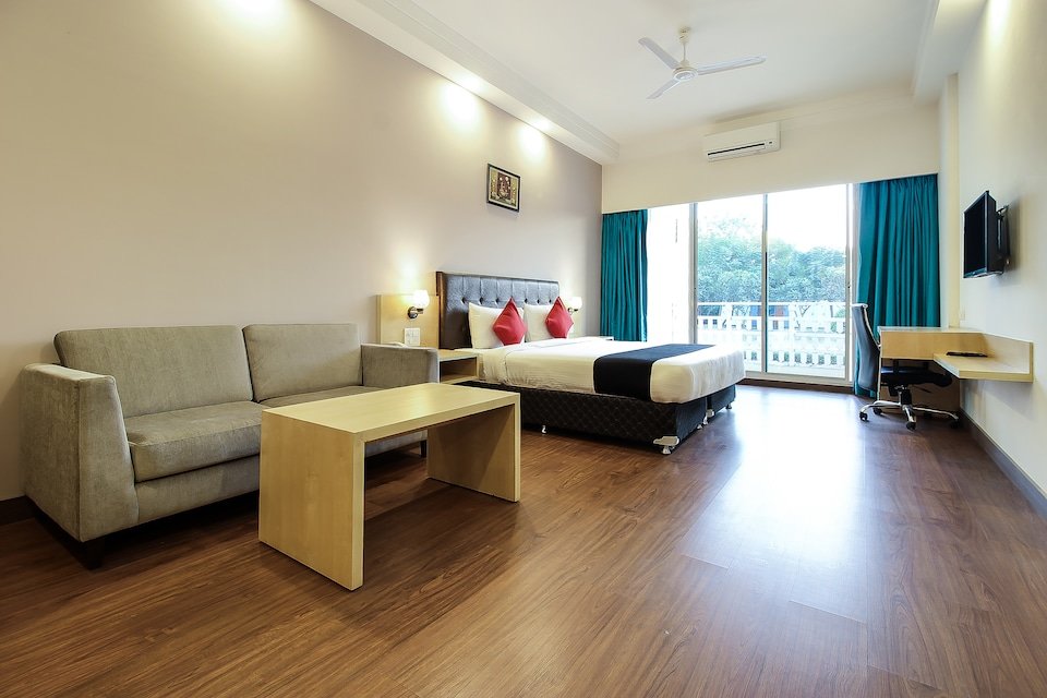 Capital O 13727 Hotel Aarogyam Suites-官方