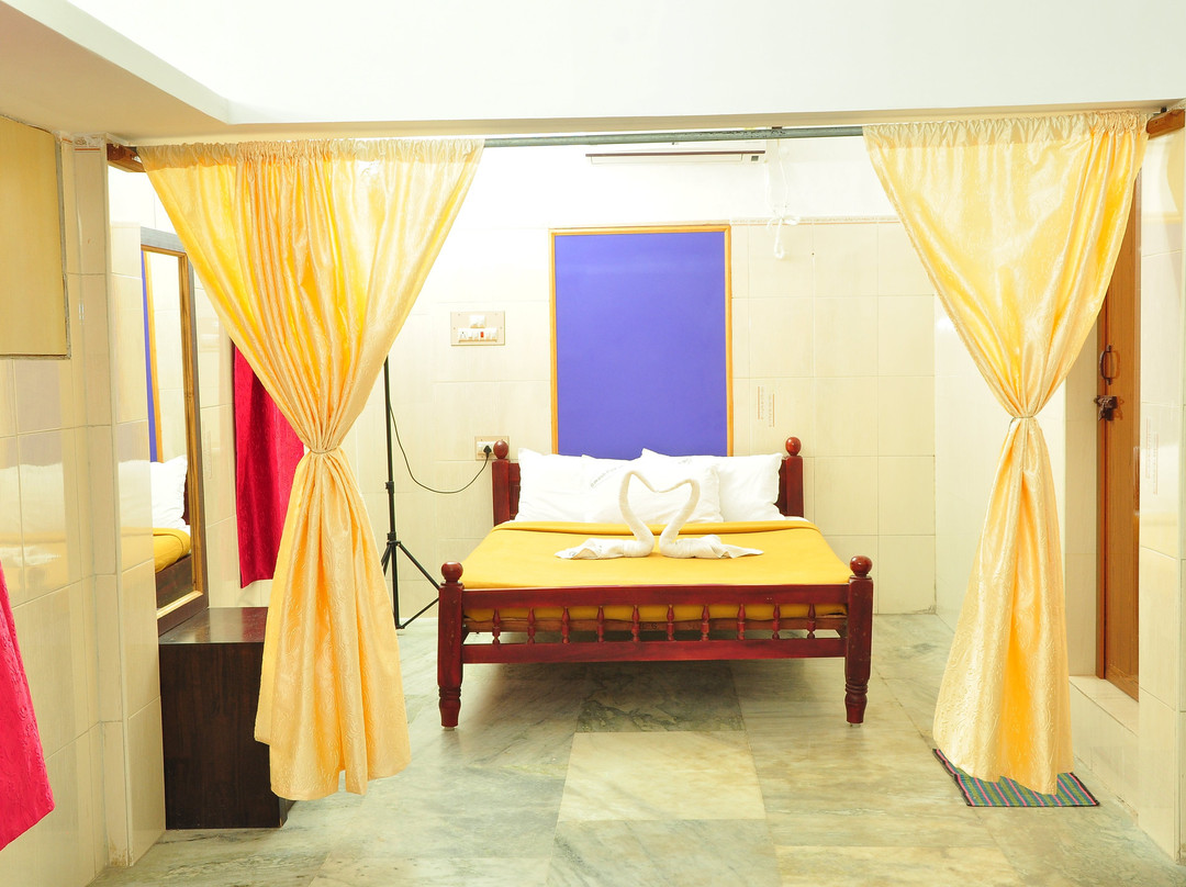 Hotel Rakesh Park
