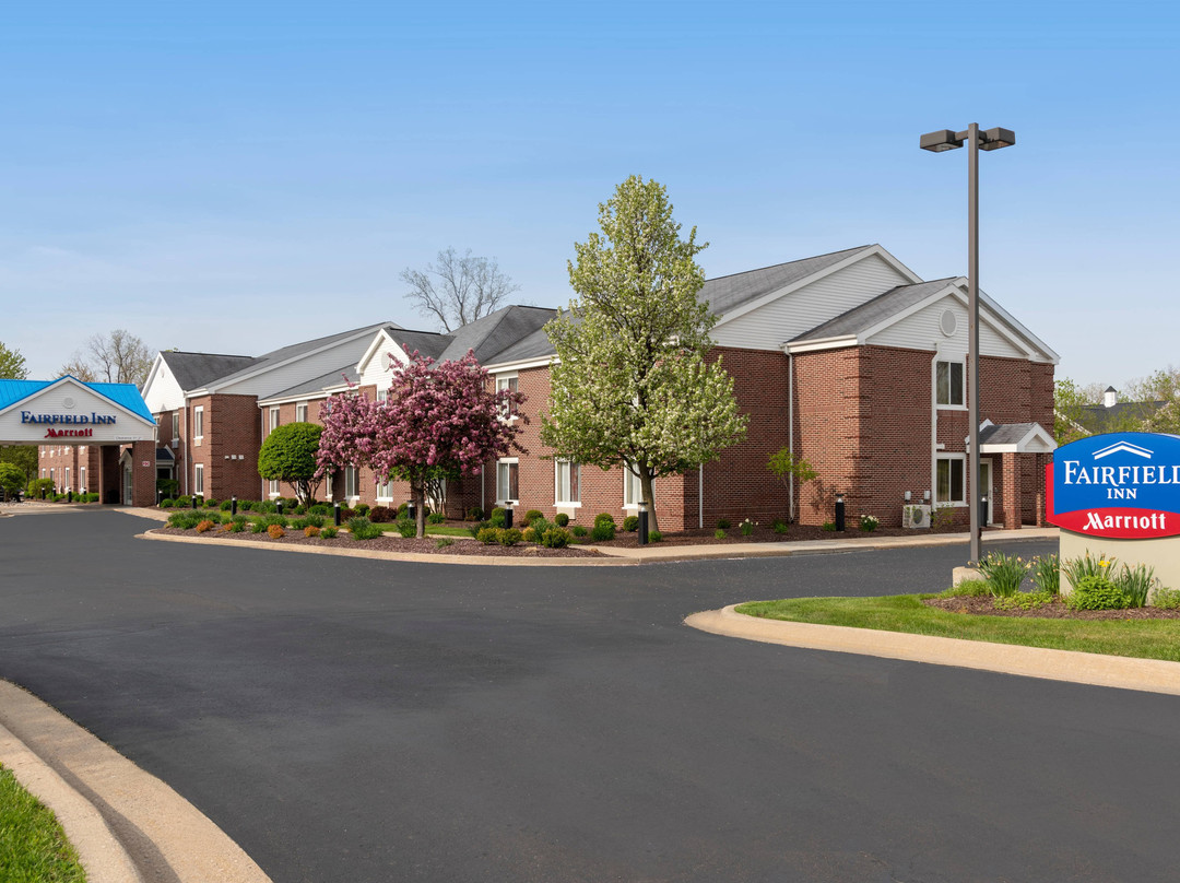 HomeTowne Studios by Red Roof East Lansing - Okemos主图