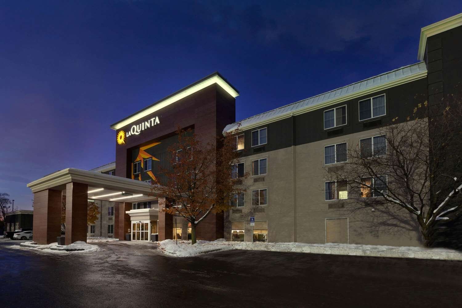 La Quinta Inn & Suites by Wyndham Detroit Utica-官方