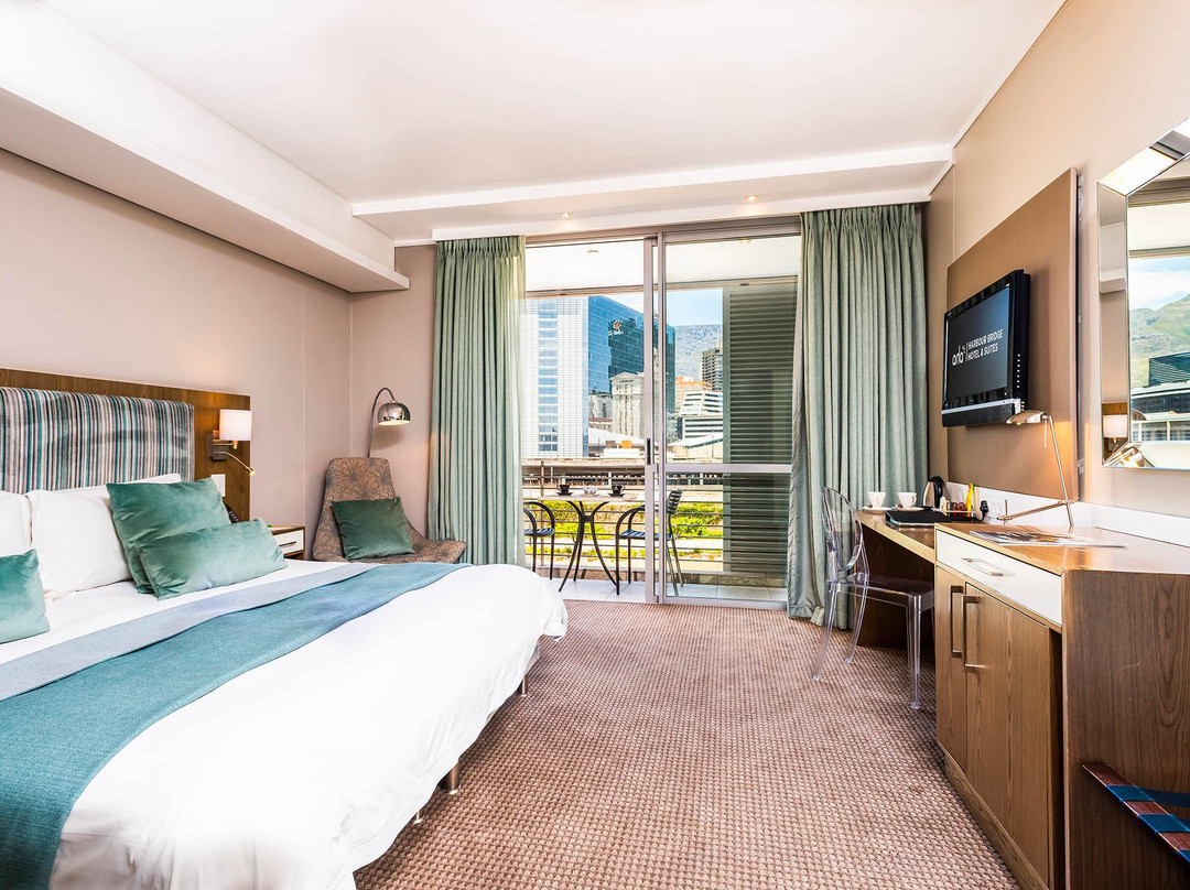 海港大桥套房酒店