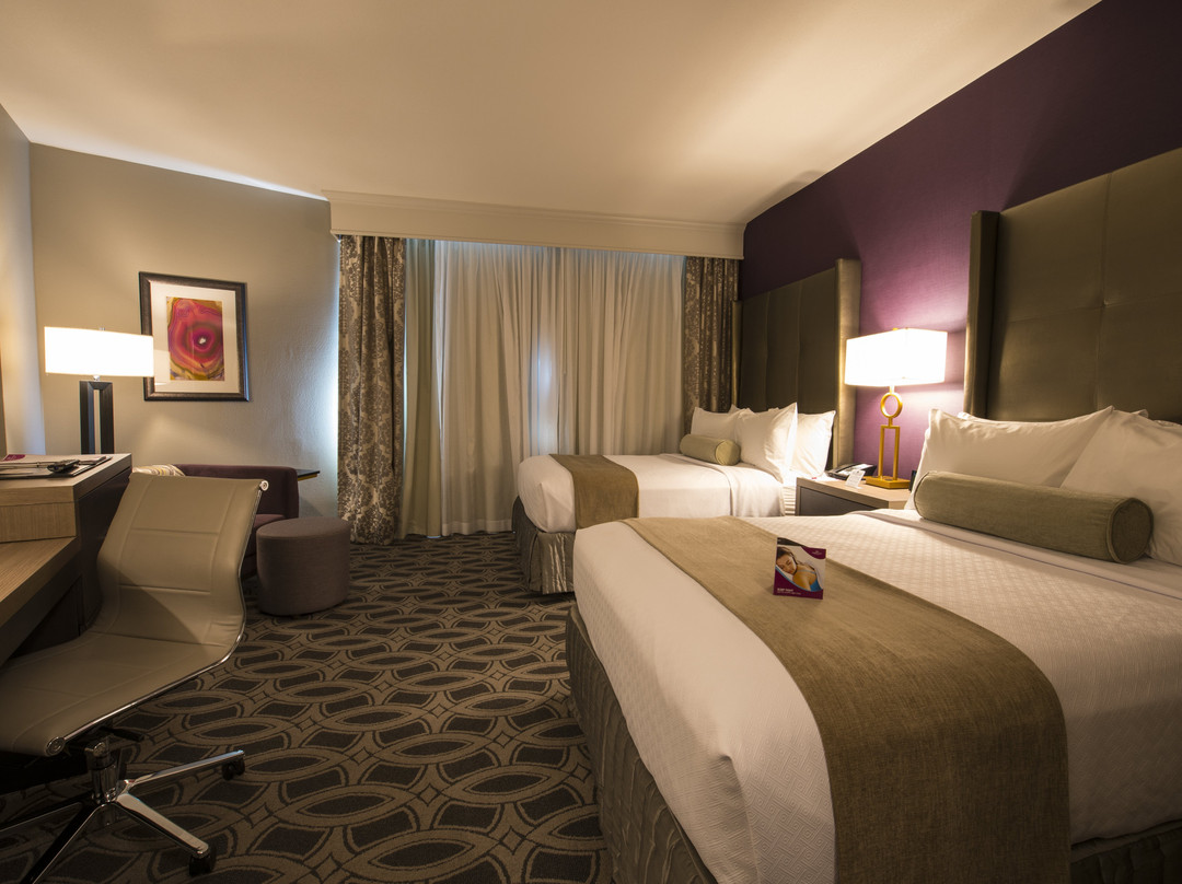 Crowne Plaza 萨德尔布鲁克 - 会议中心主图