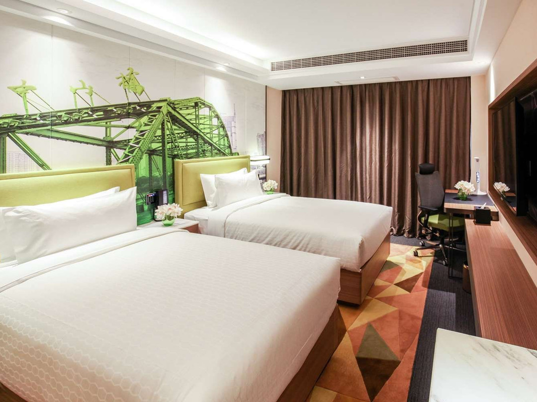 兰州步行街希尔顿欢朋酒店主图