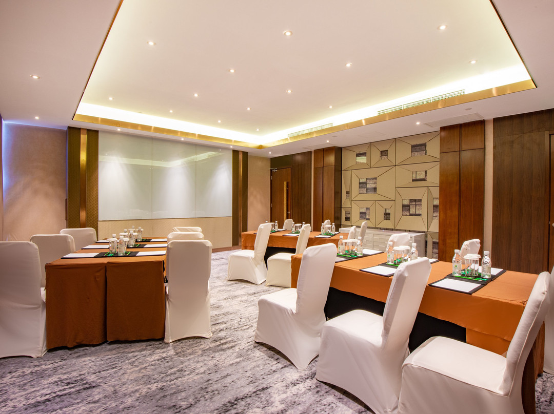 昆明中心假日酒店主图