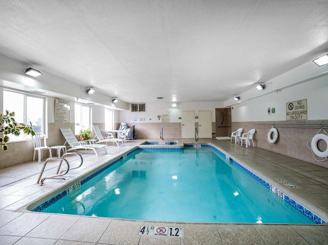 Comfort Inn & Suites主图